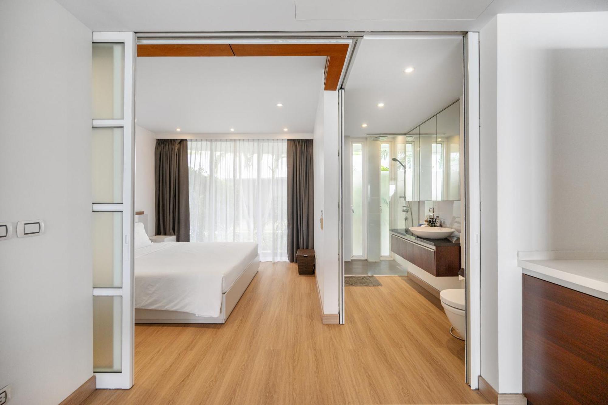 Pure Sunset Beach - Ocean View Room, Pattaya Na Chom Thian Exterior photo