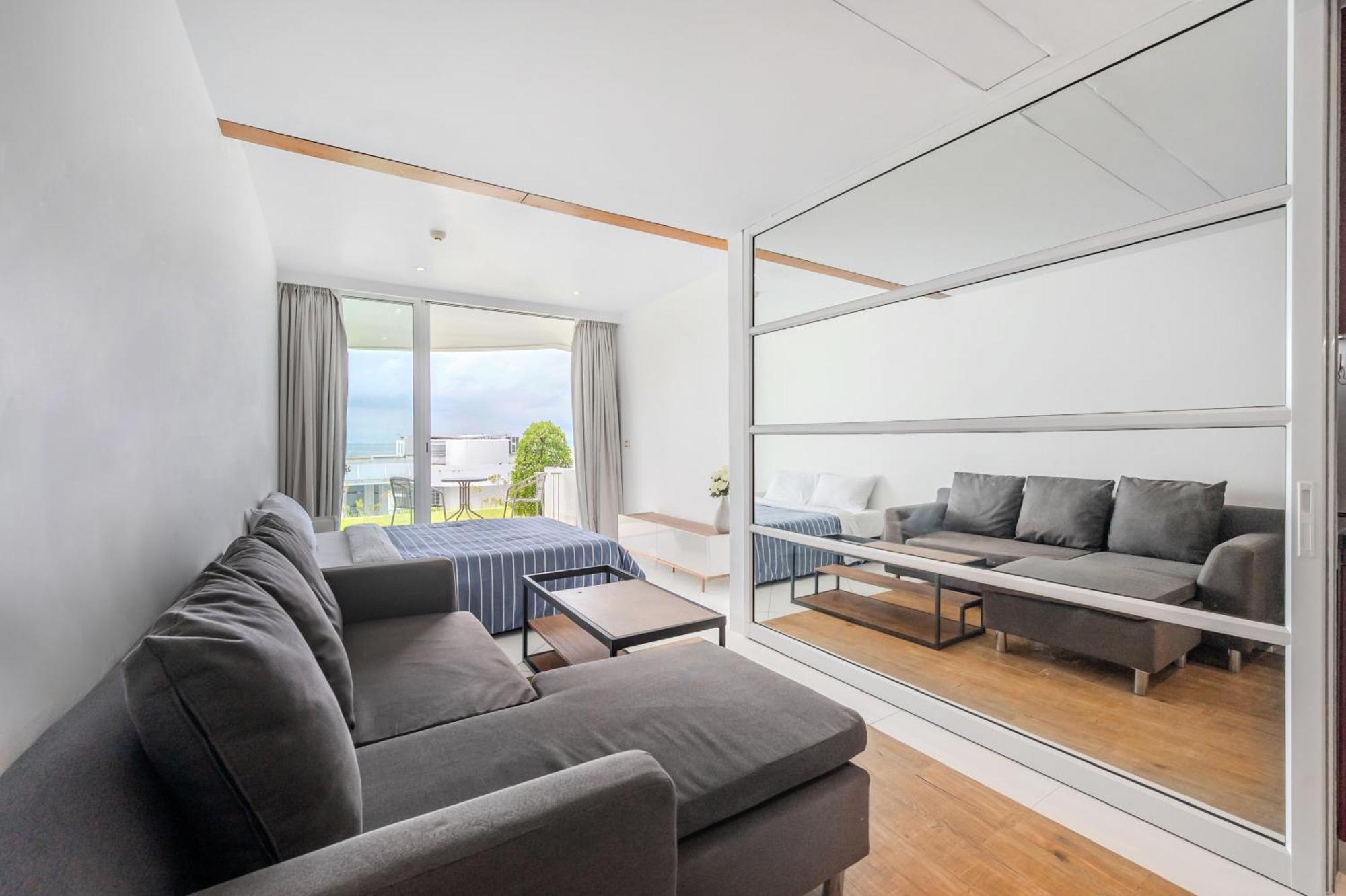 Pure Sunset Beach - Ocean View Room, Pattaya Na Chom Thian Exterior photo