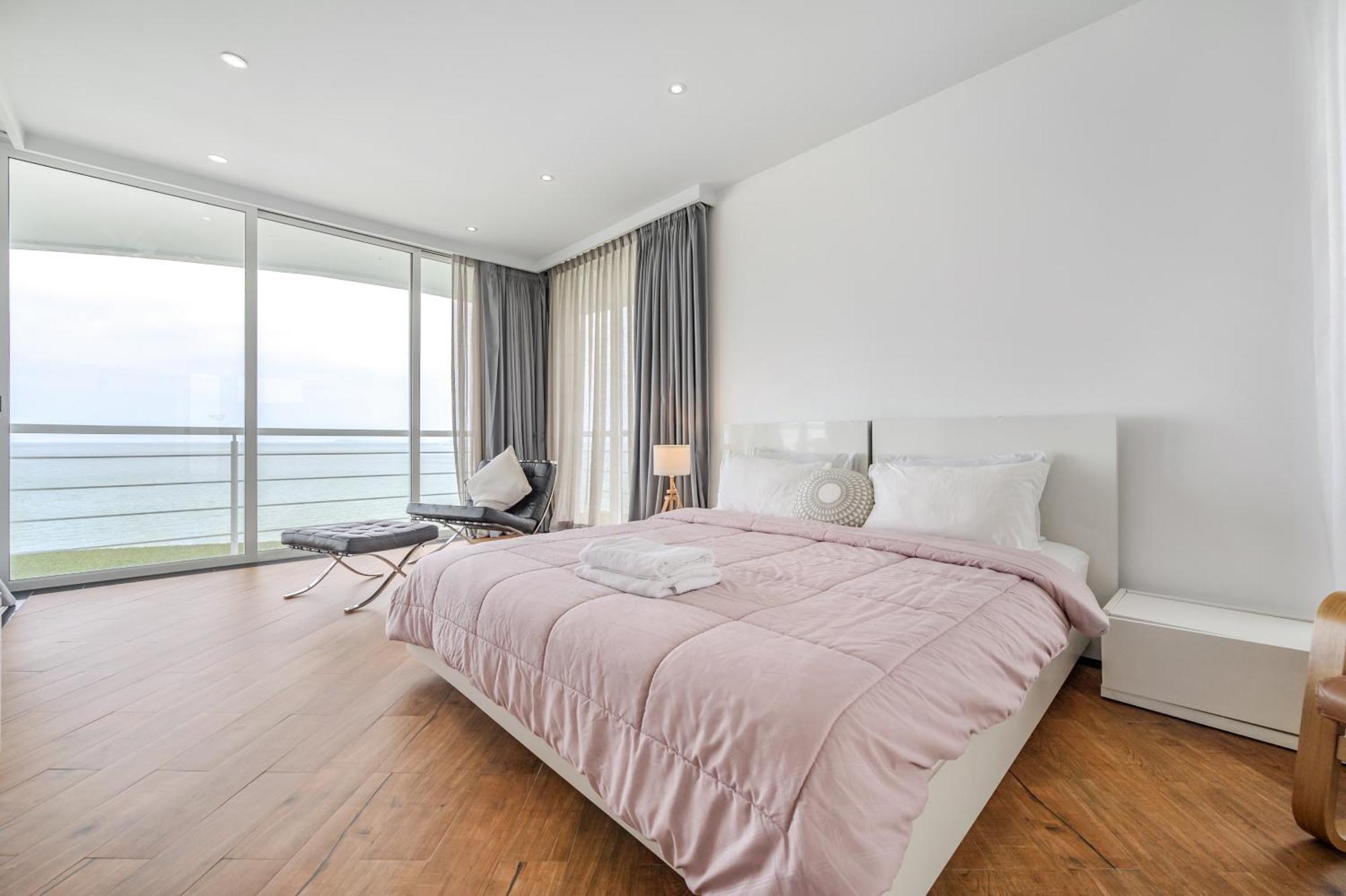 Pure Sunset Beach - Ocean View Room, Pattaya Na Chom Thian Exterior photo